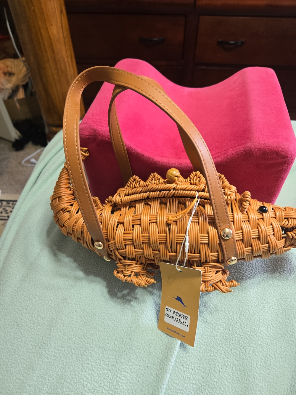 Tommy Bahama Woven Rattan AlligatorTote Bag in Natural